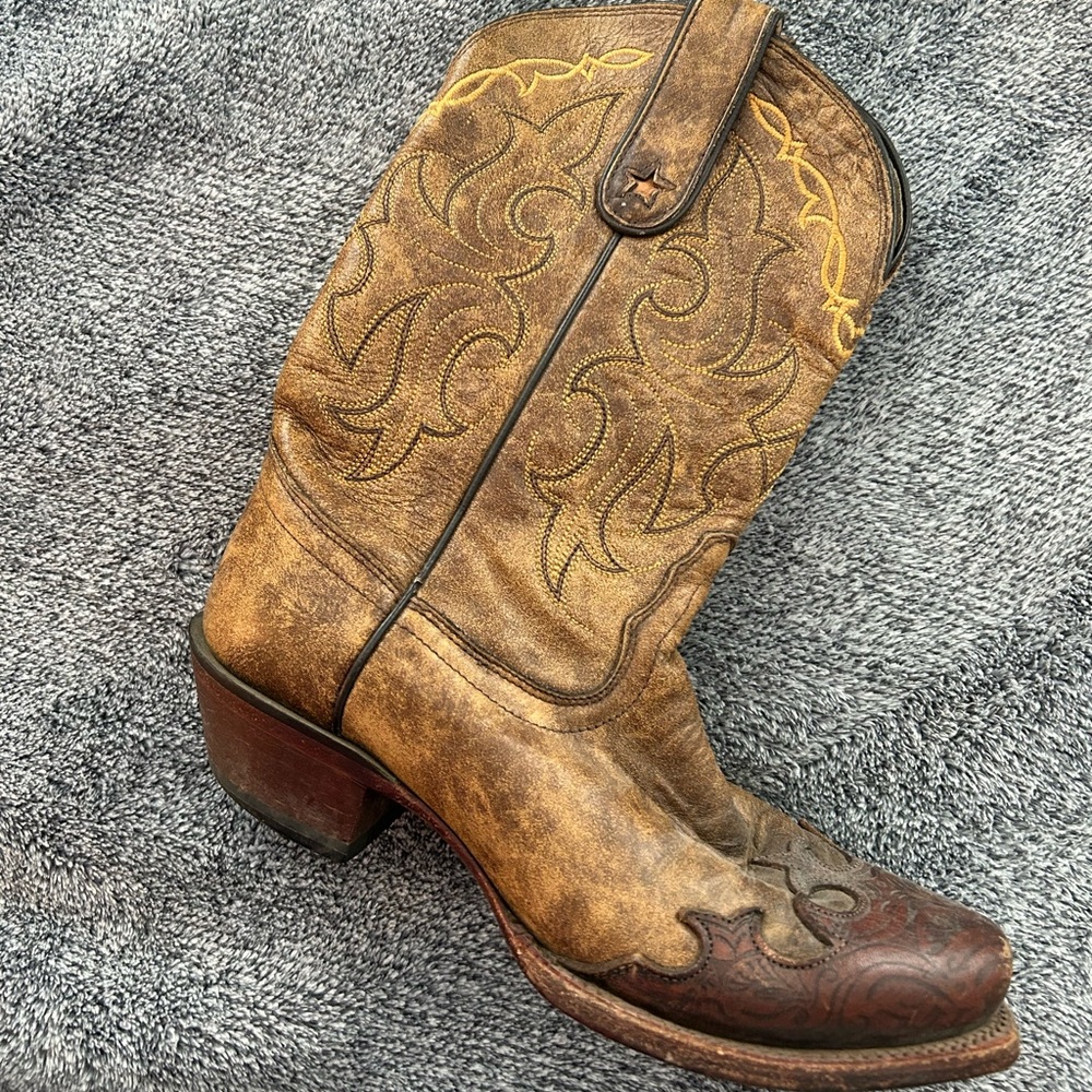 Women’s Cowboy Boots. Tony Lama size 6.5